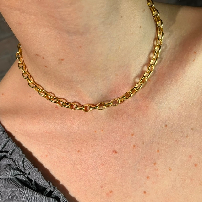 Golden Age Chain Necklace 11