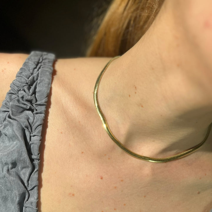 Golden Age Chain Necklace 4