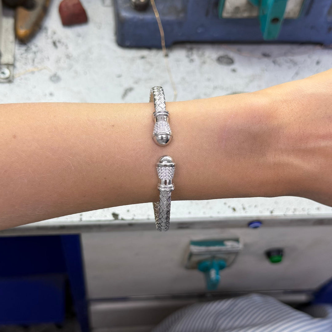 CUFF BRACELET 10