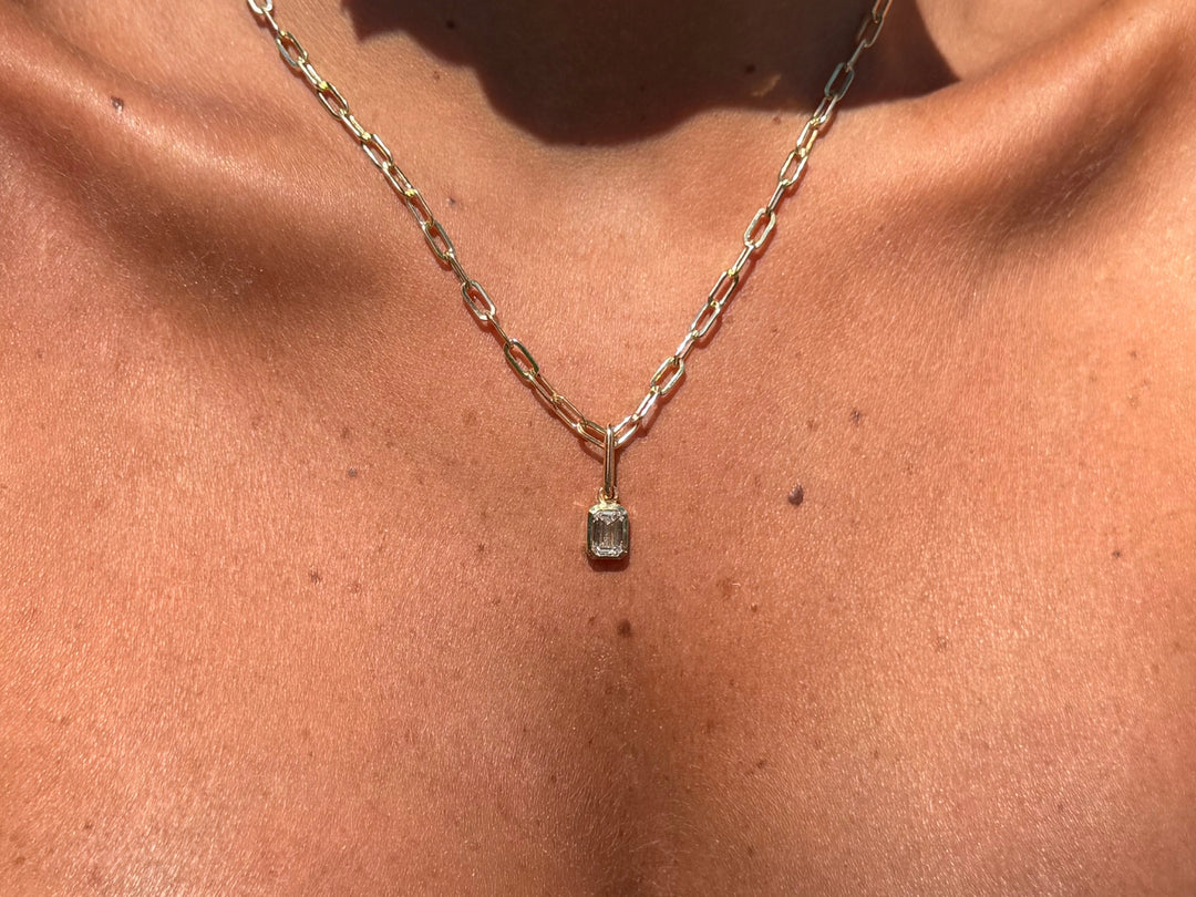 Neva Emerald Kolye Ucu