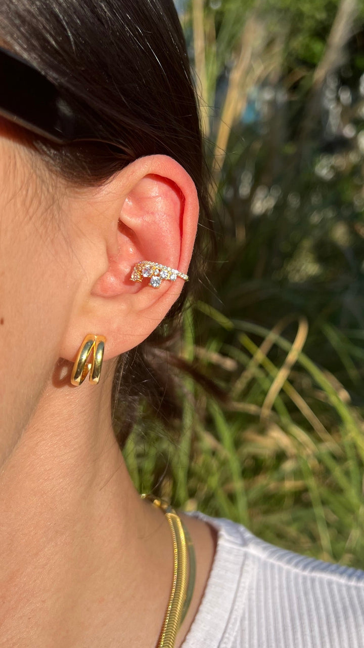 Cora Earcuff